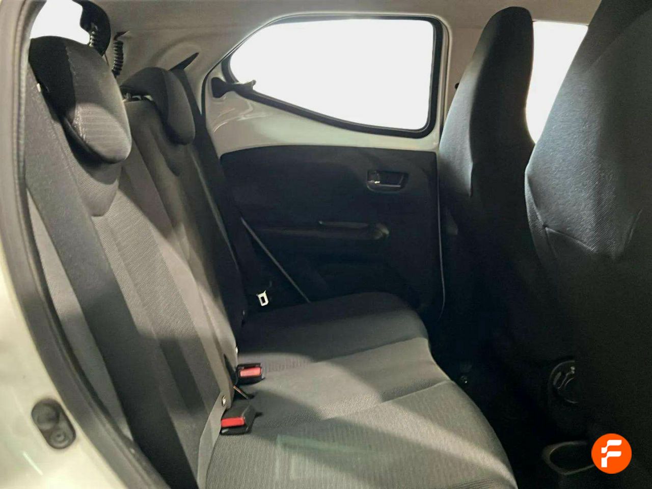 Foto Toyota Aygo 13