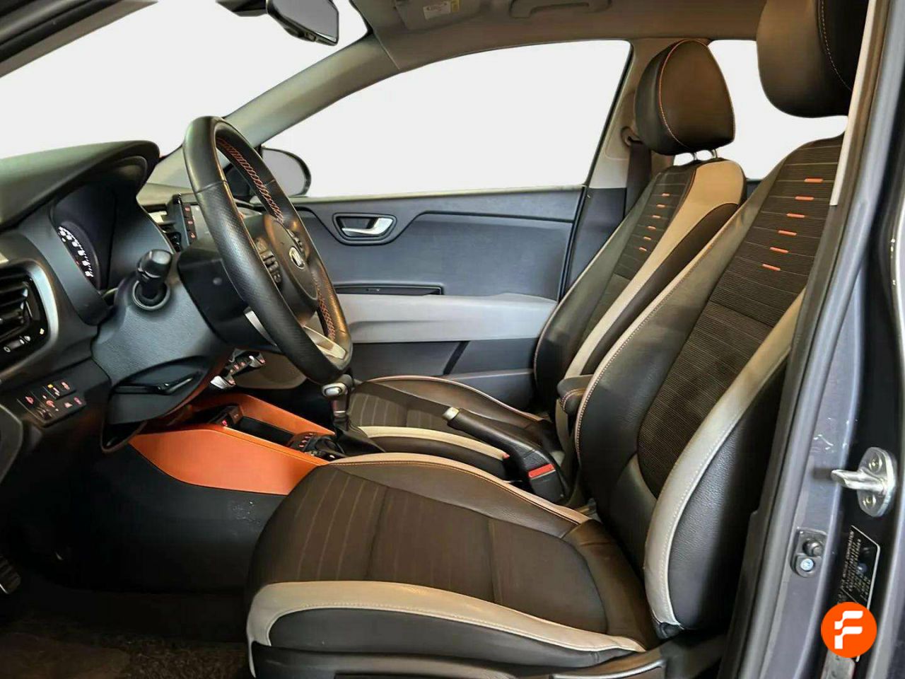 Foto Kia Stonic 10
