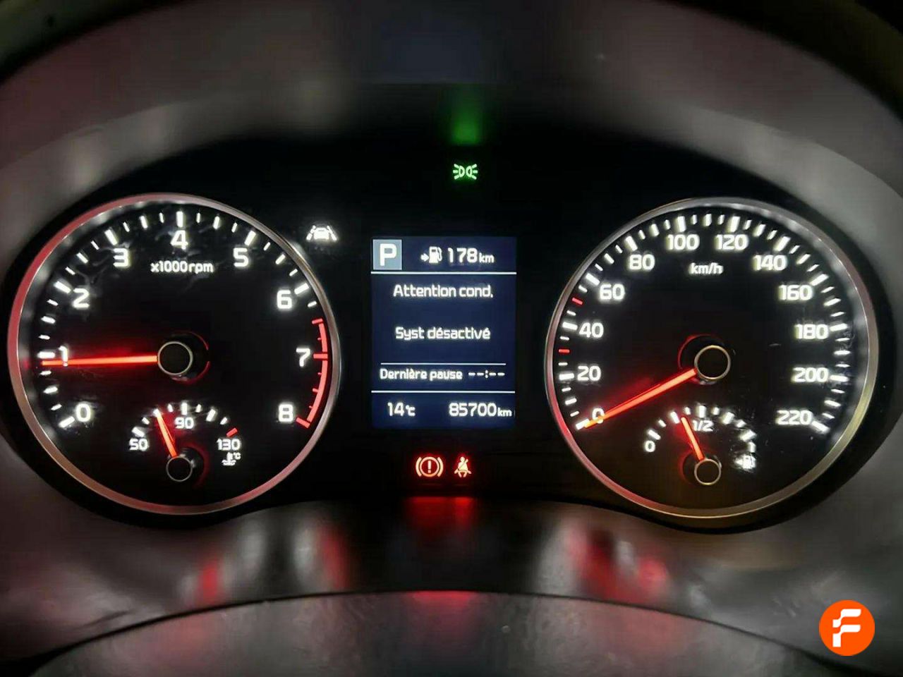 Foto Kia Stonic 20