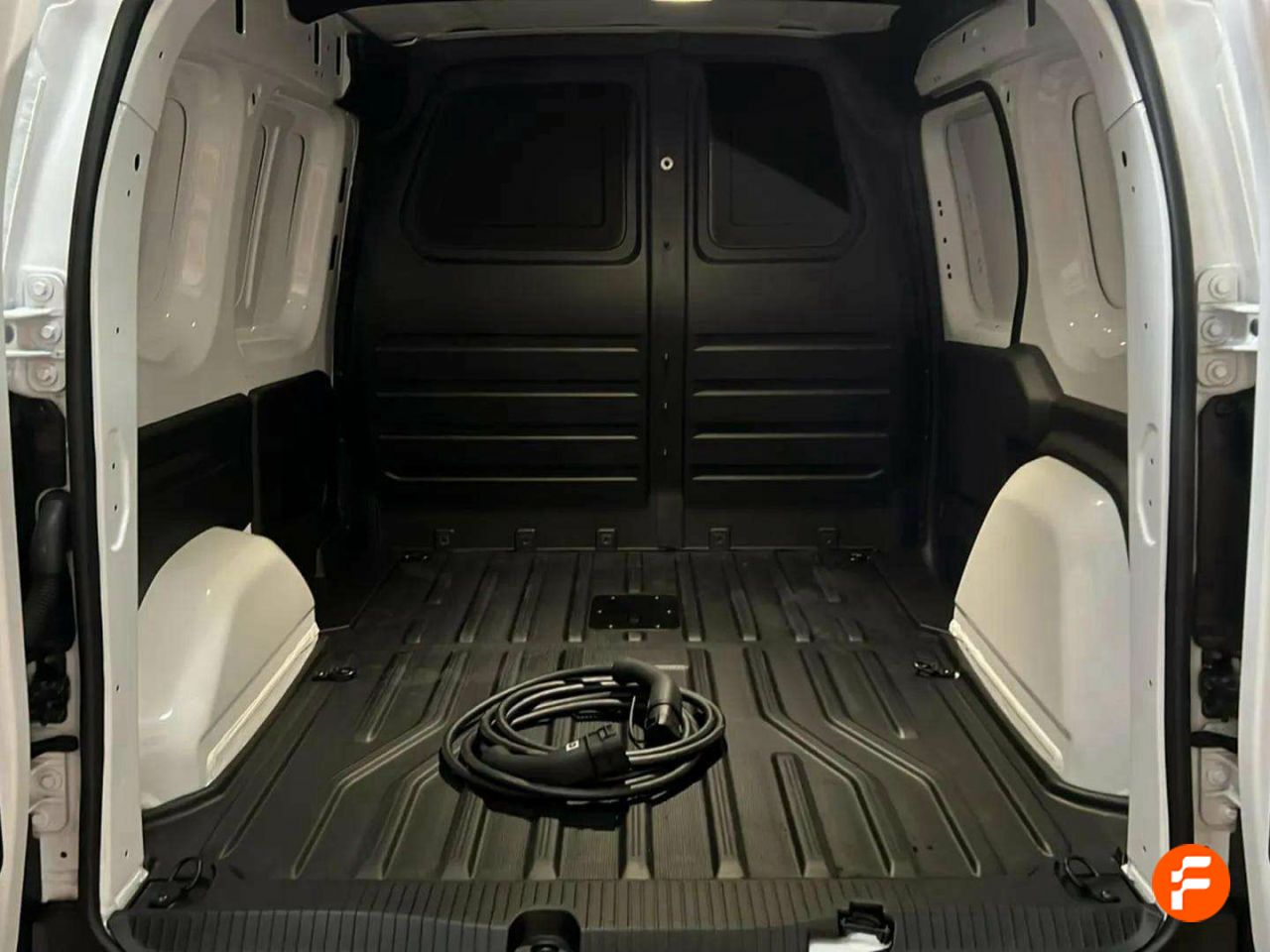 Foto Nissan Townstar 9