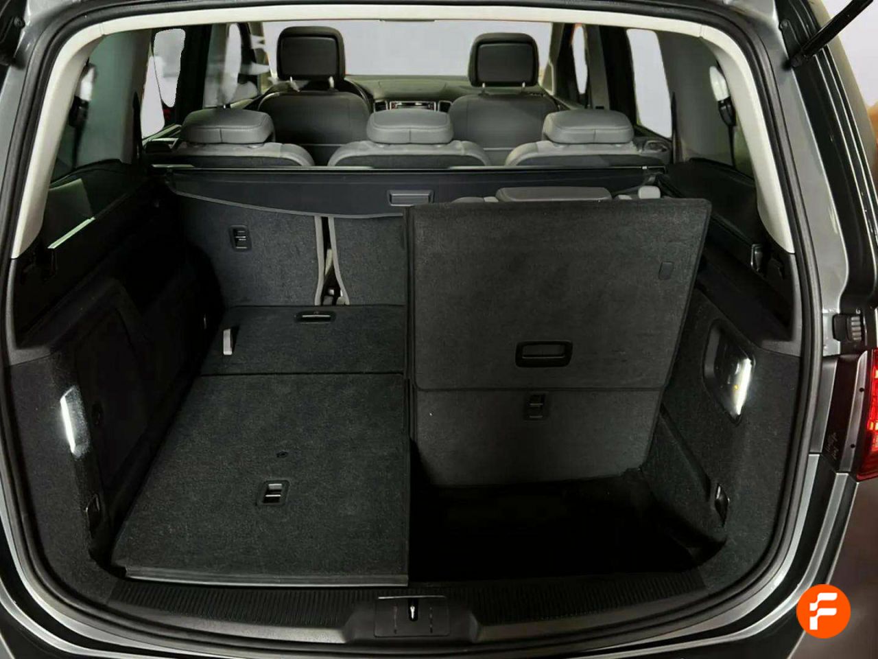Foto Volkswagen Sharan 9