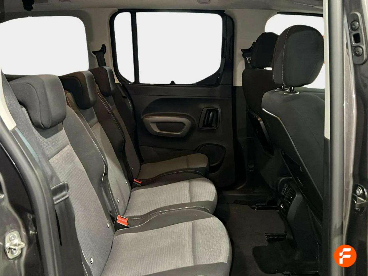 Foto Toyota Proace 13