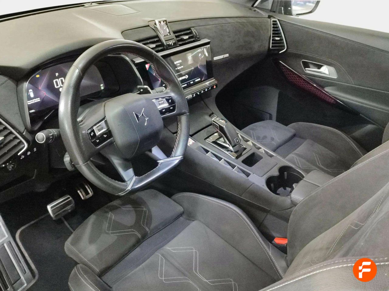 Foto DS Automobiles DS 7 7
