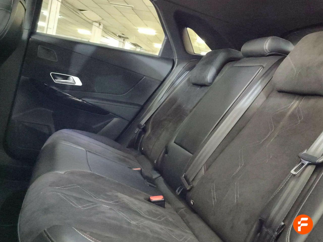 Foto DS Automobiles DS 7 21