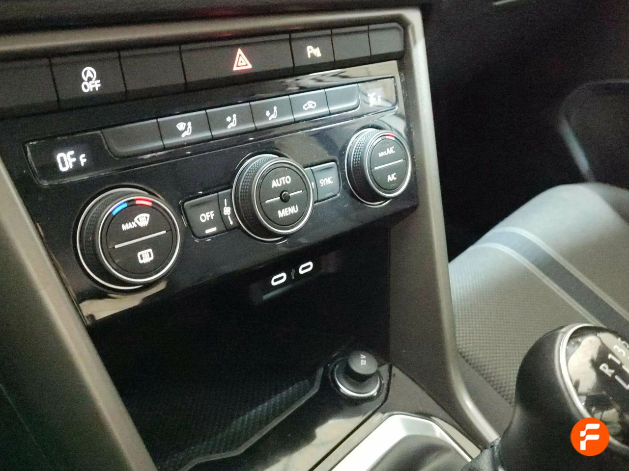 Foto Volkswagen T-Roc 17