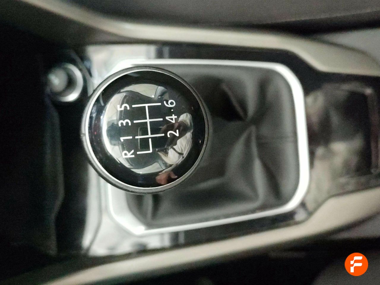 Foto Volkswagen T-Roc 18