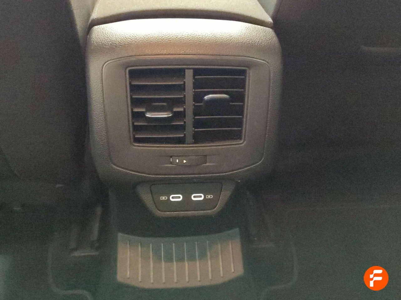 Foto Volkswagen T-Roc 22