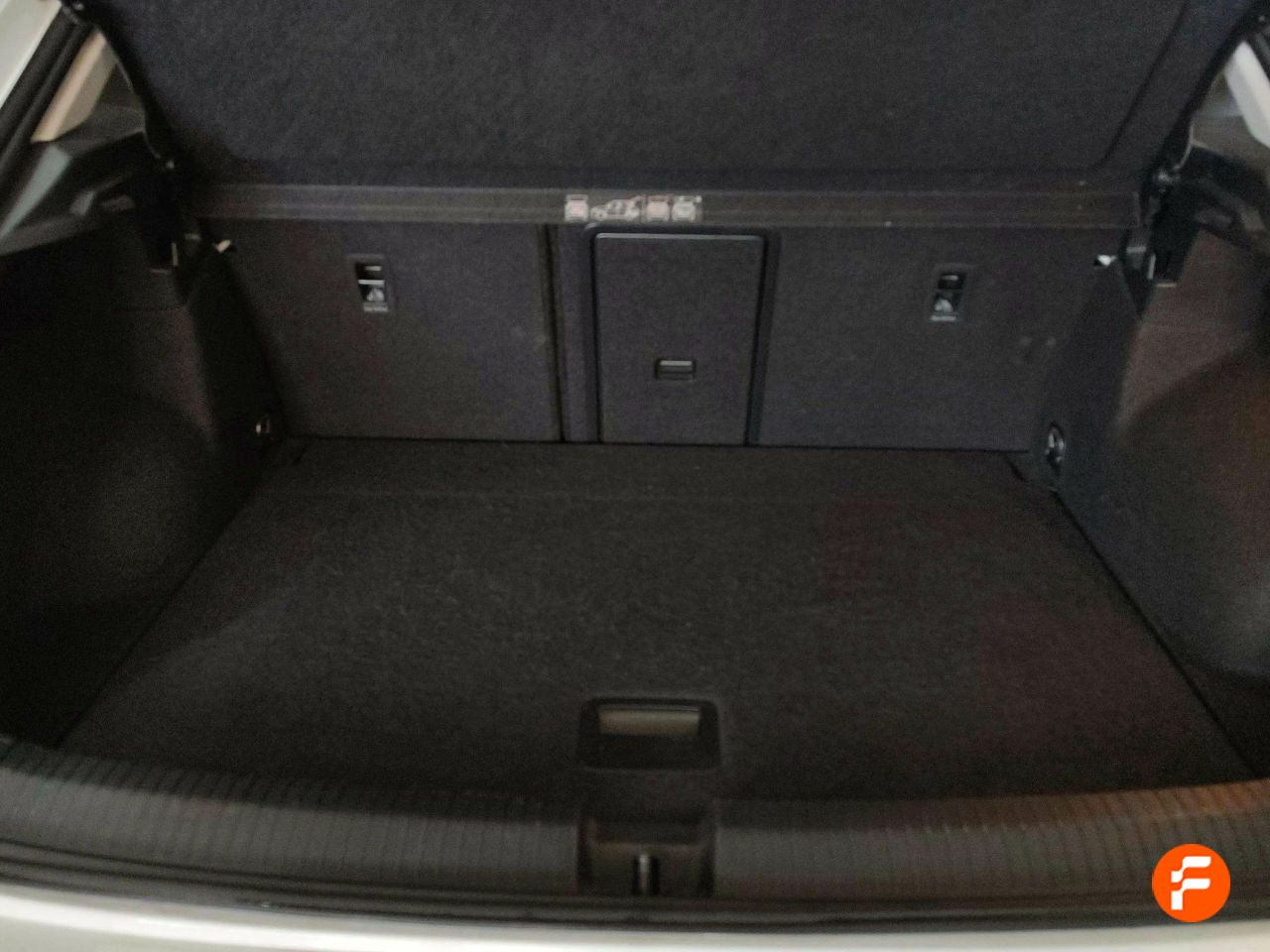 Foto Volkswagen T-Roc 23