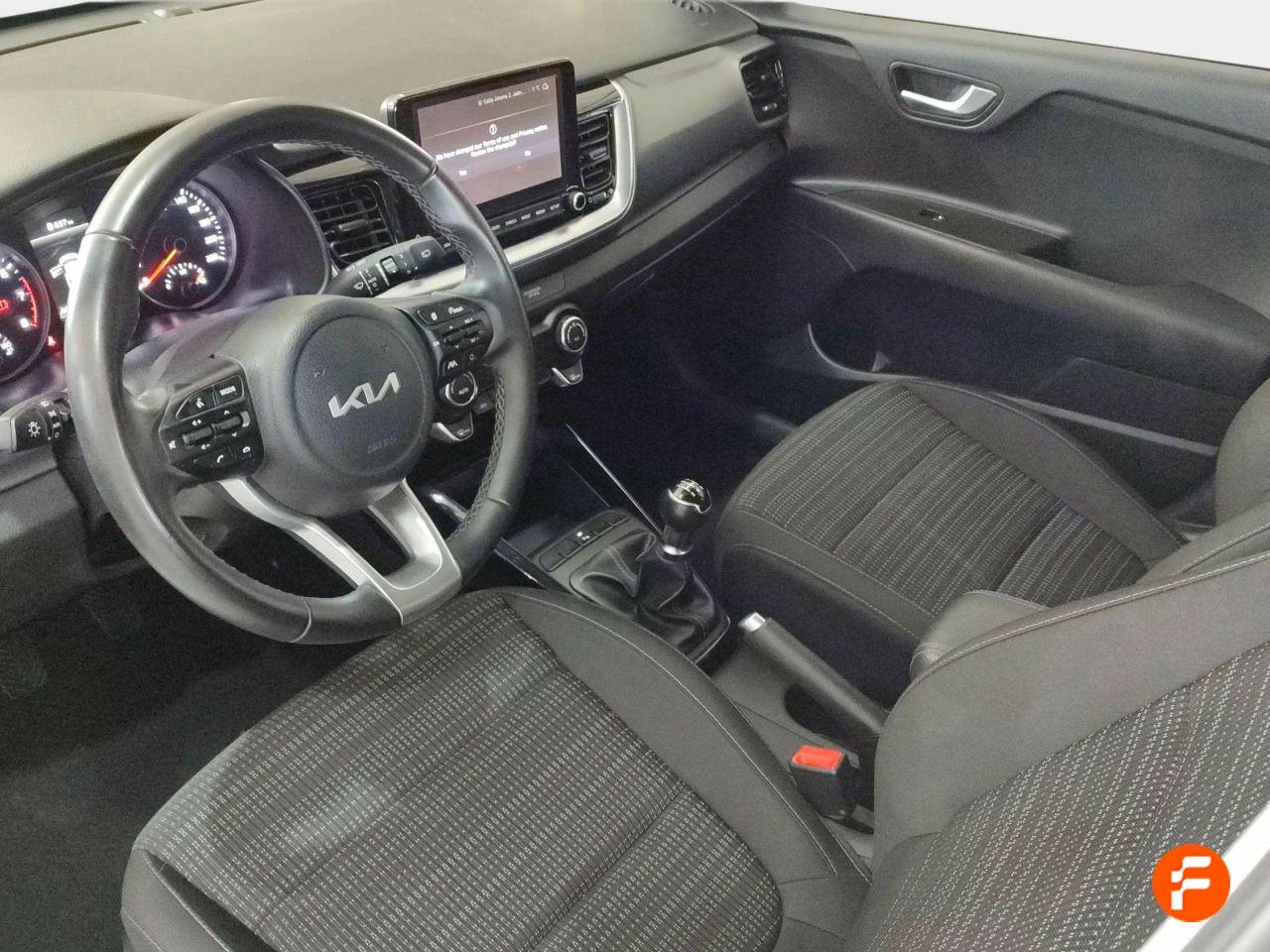 Foto Kia Stonic 7