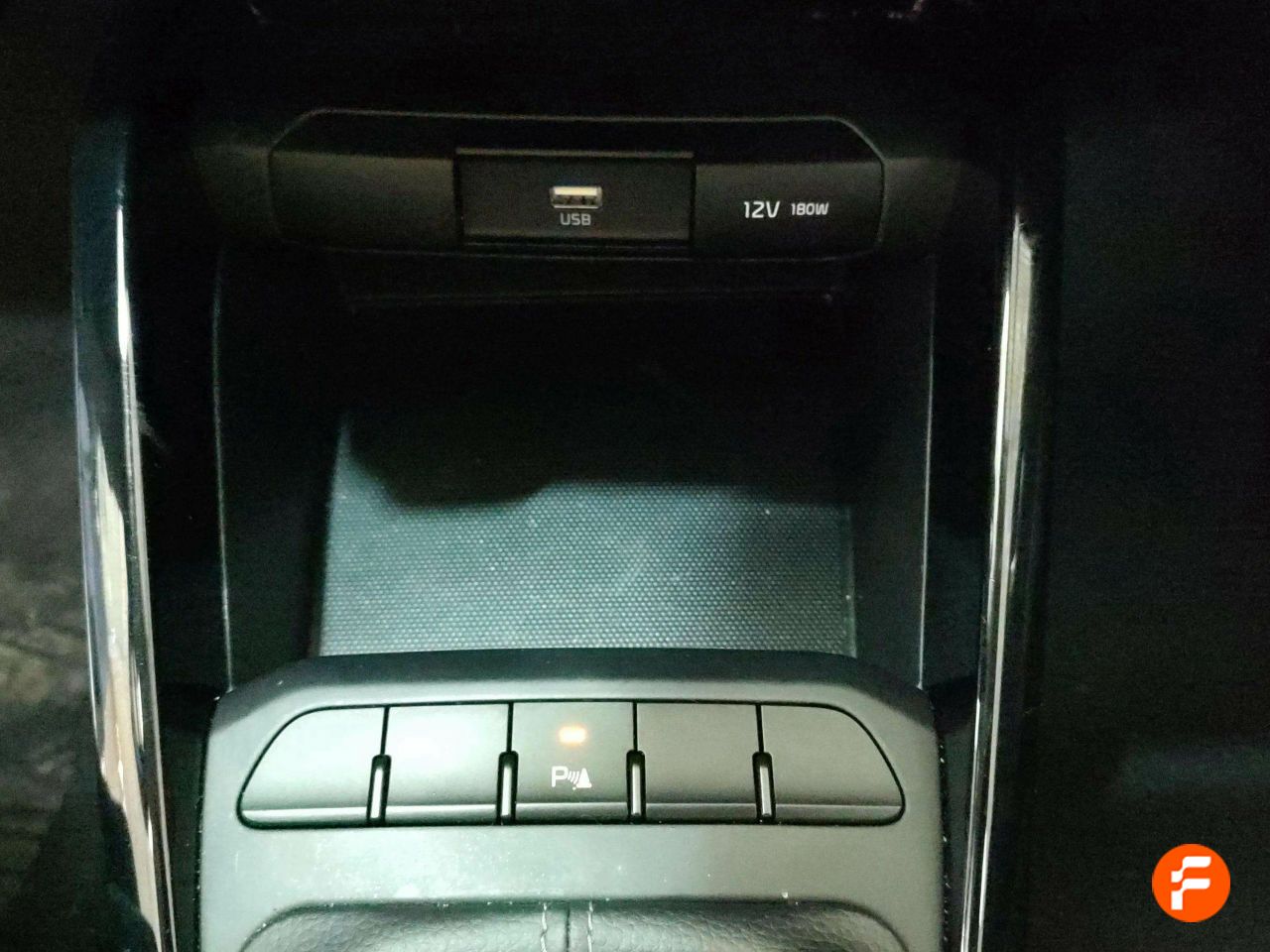 Foto Kia Stonic 17