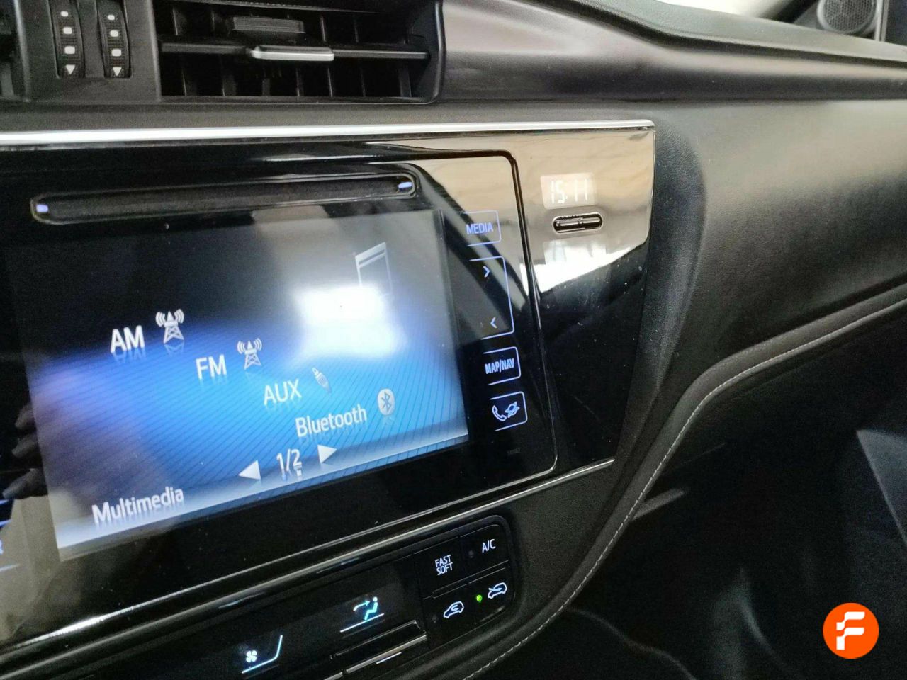Foto Toyota Auris 12
