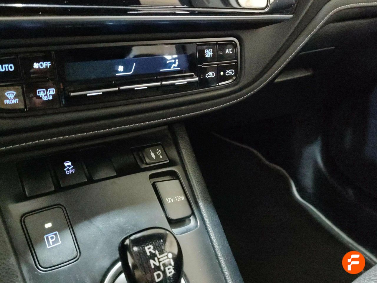 Foto Toyota Auris 16