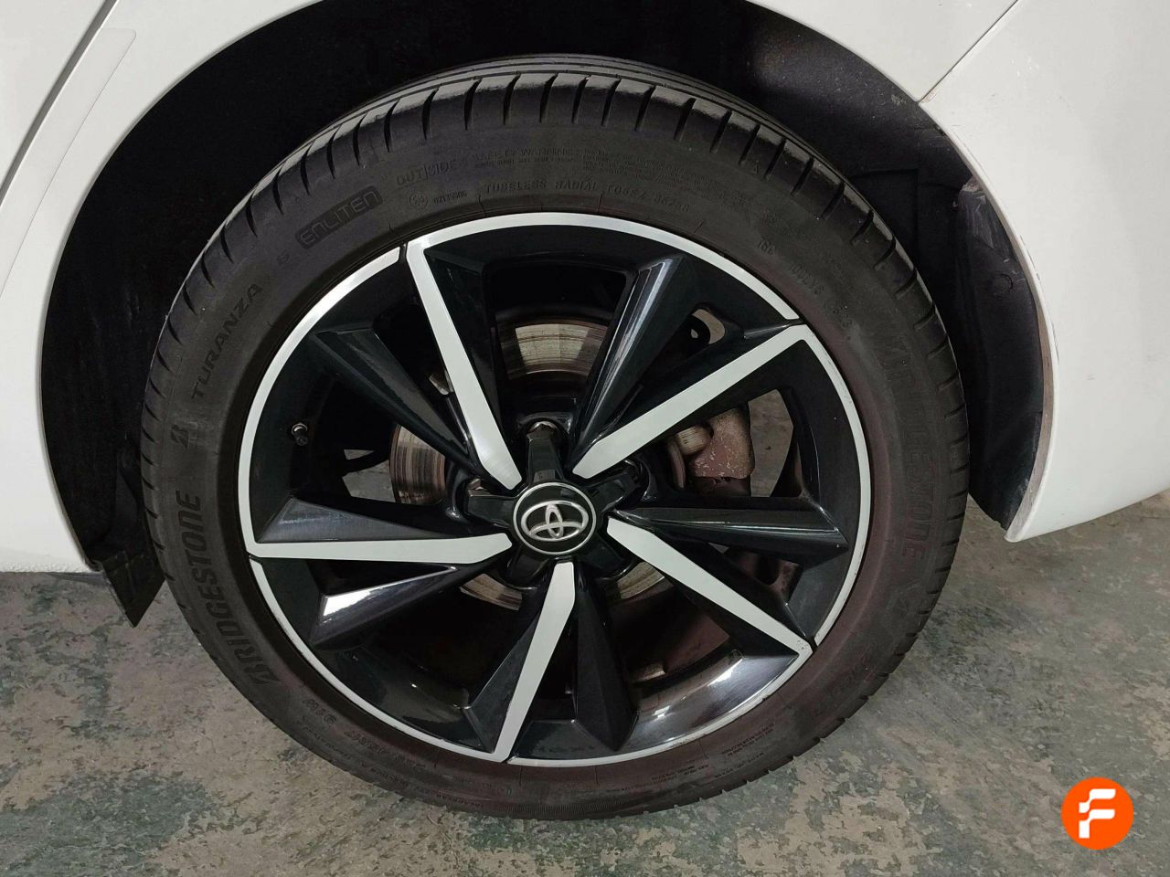 Foto Toyota Auris 21