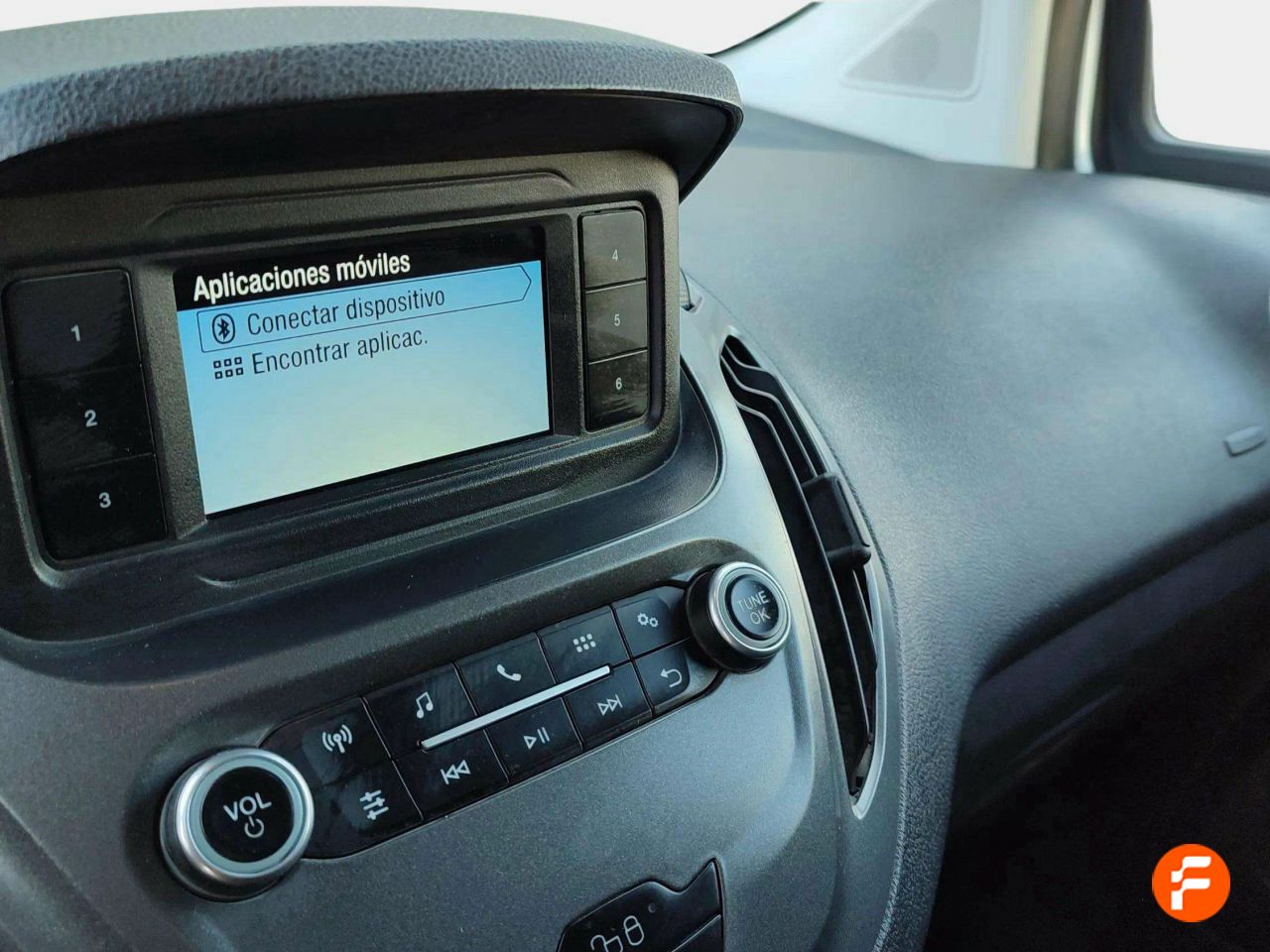 Foto Ford Transit  Courier 11