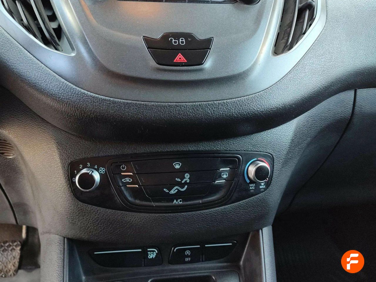 Foto Ford Transit  Courier 13