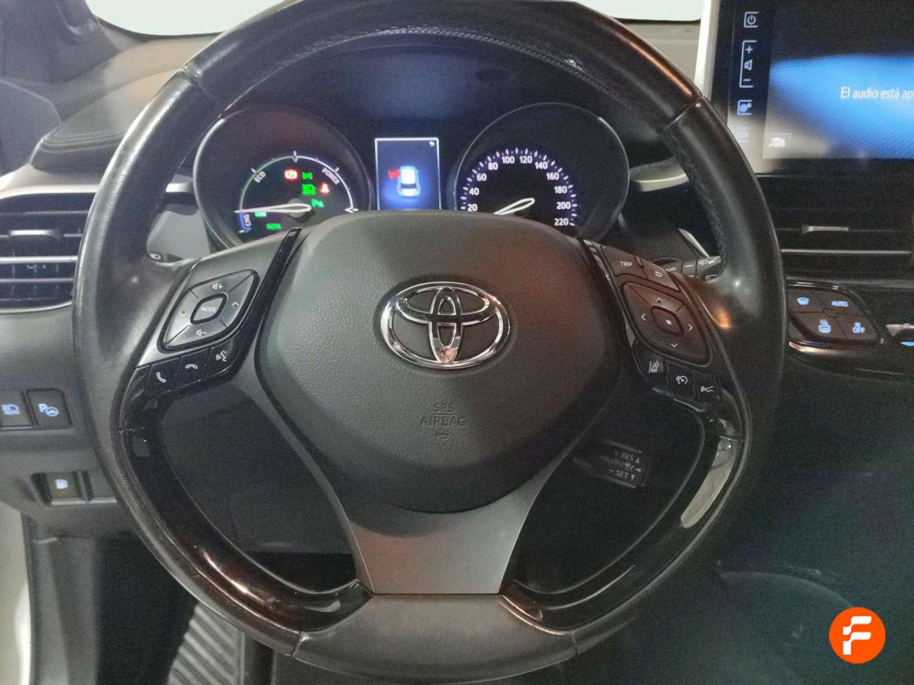 Foto Toyota C-HR 10