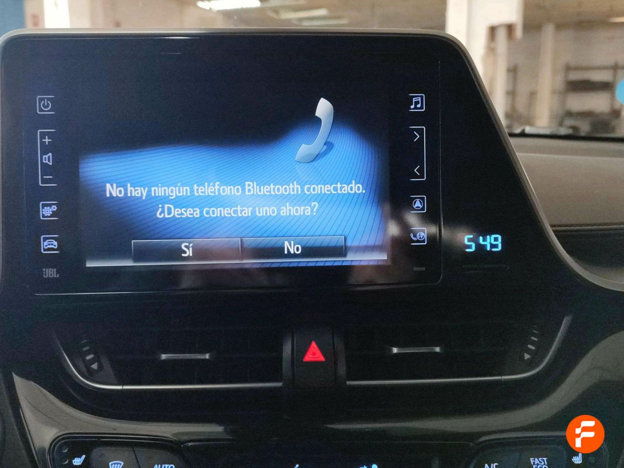 Foto Toyota C-HR 15