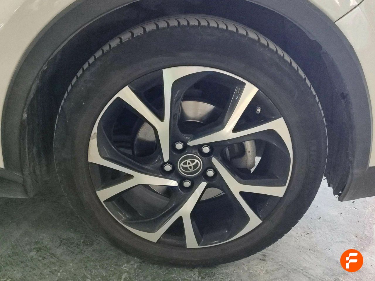 Foto Toyota C-HR 26