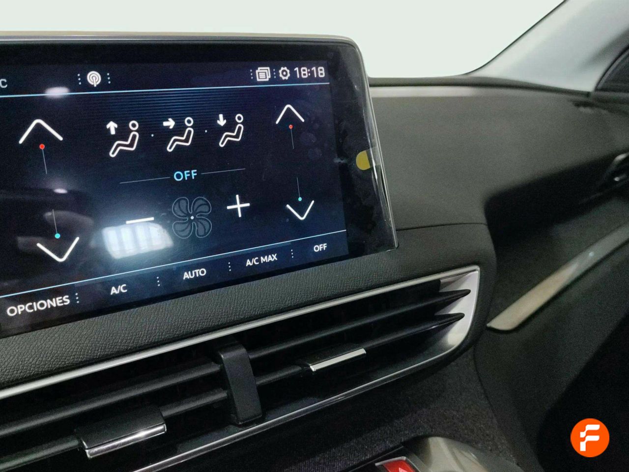 Foto Peugeot 5008 12