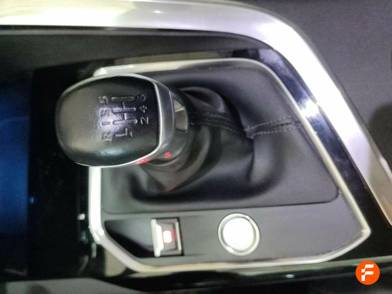 Foto Peugeot 5008 19