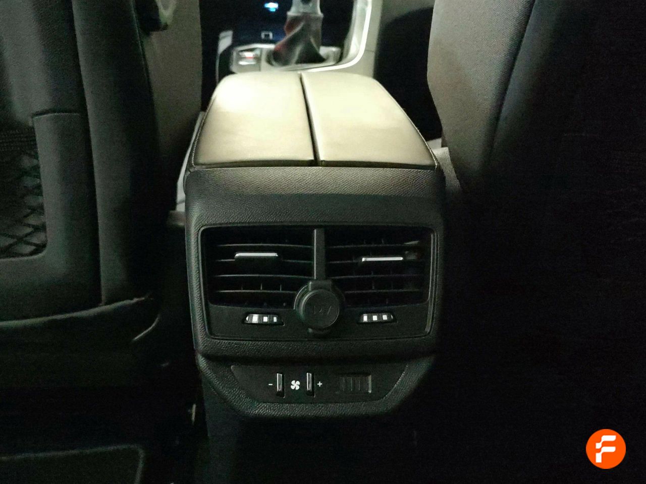 Foto Peugeot 5008 23