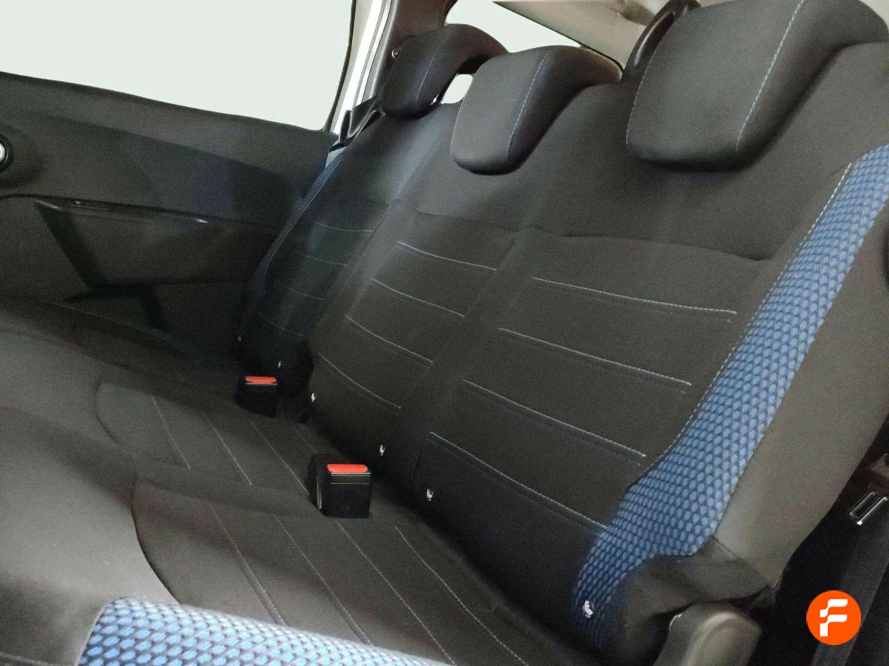 Foto Dacia Lodgy 19