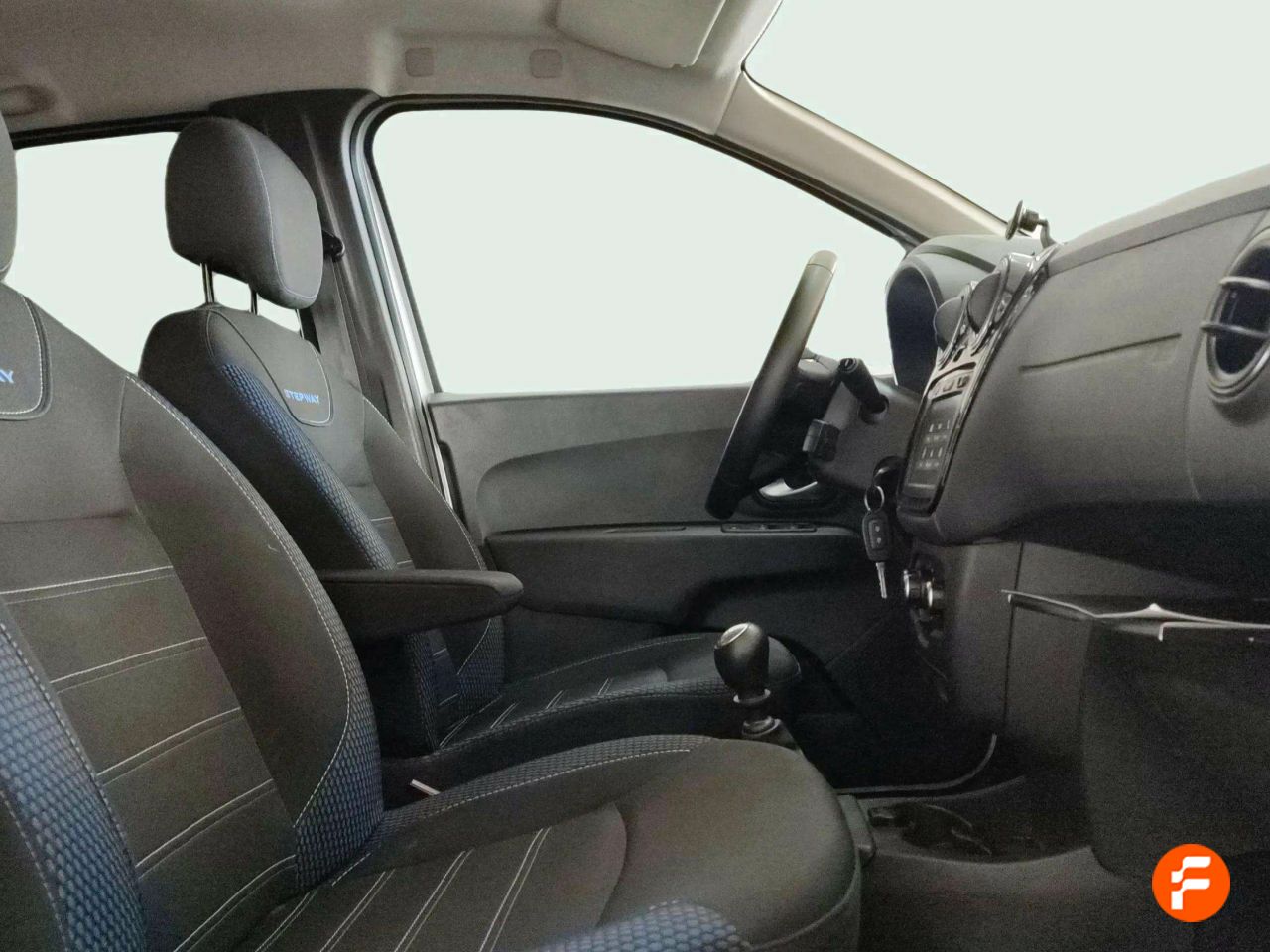Foto Dacia Lodgy 23