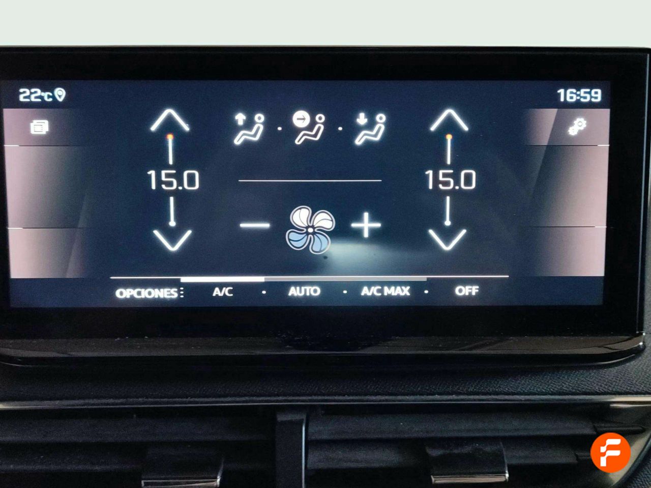 Foto Peugeot 3008 12