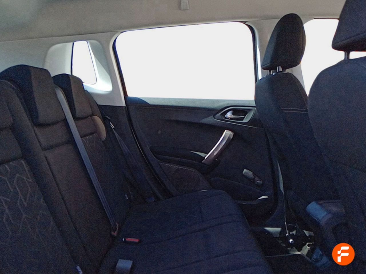 Foto Peugeot 2008 12