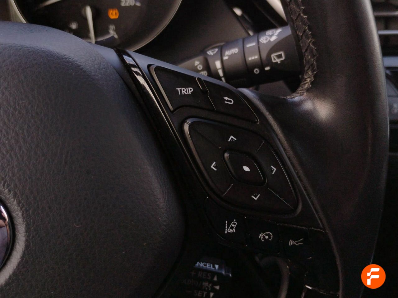 Foto Toyota C-HR 22