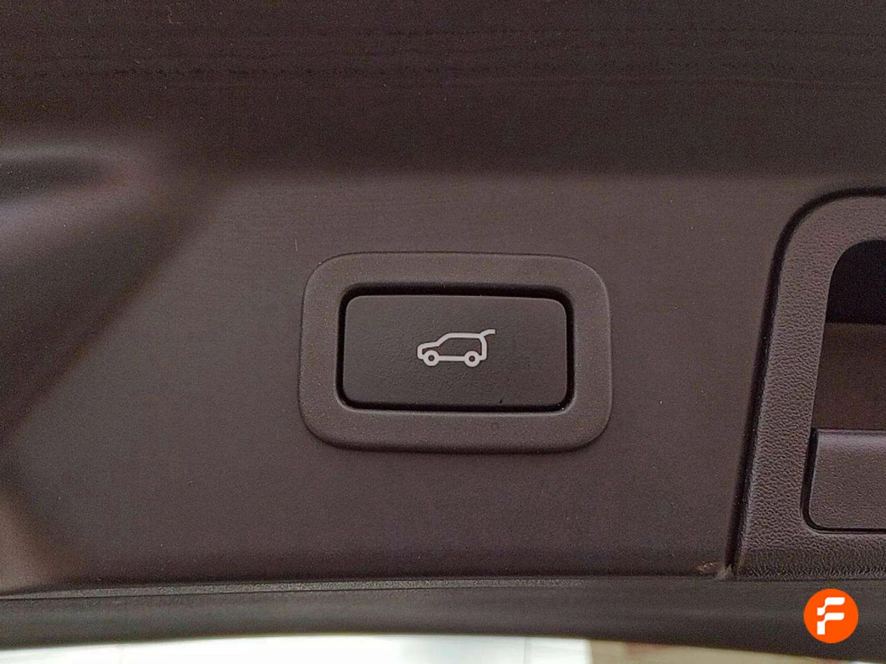 Foto Land-Rover Range Rover Velar 26