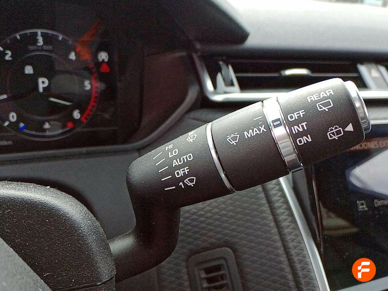 Foto Land-Rover Range Rover Velar 30