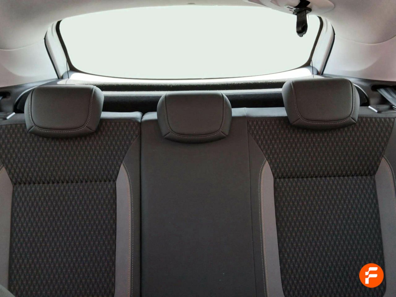 Foto Opel Crossland X 12