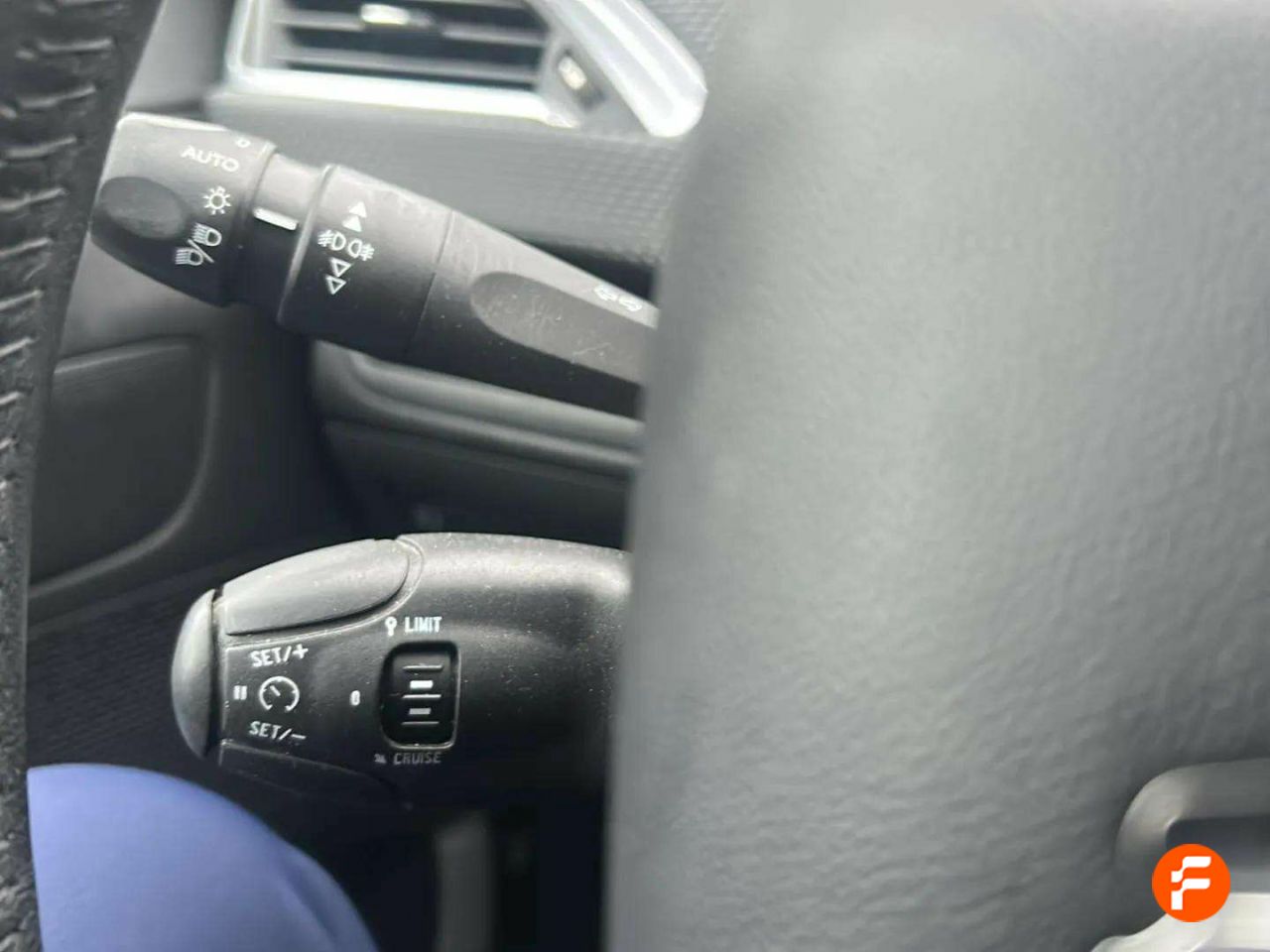 Foto Peugeot 2008 10