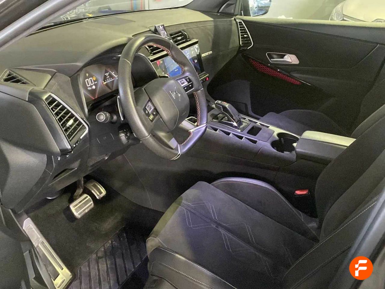 Foto DS Automobiles DS 7 25