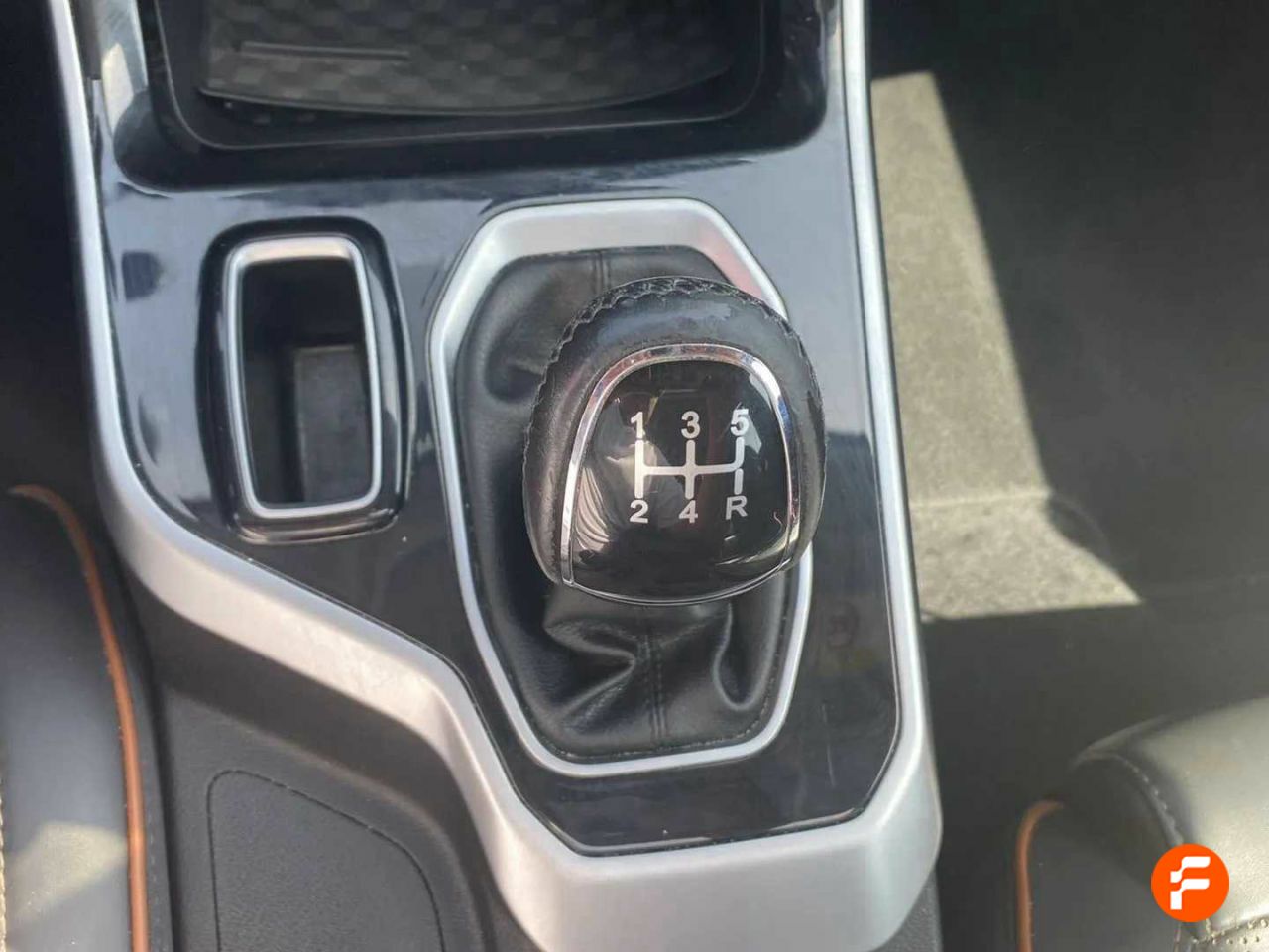 Foto DR Automobiles DR5 27