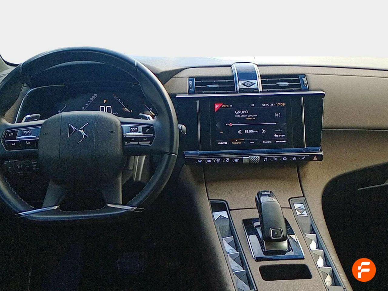 Foto DS Automobiles DS 7 5