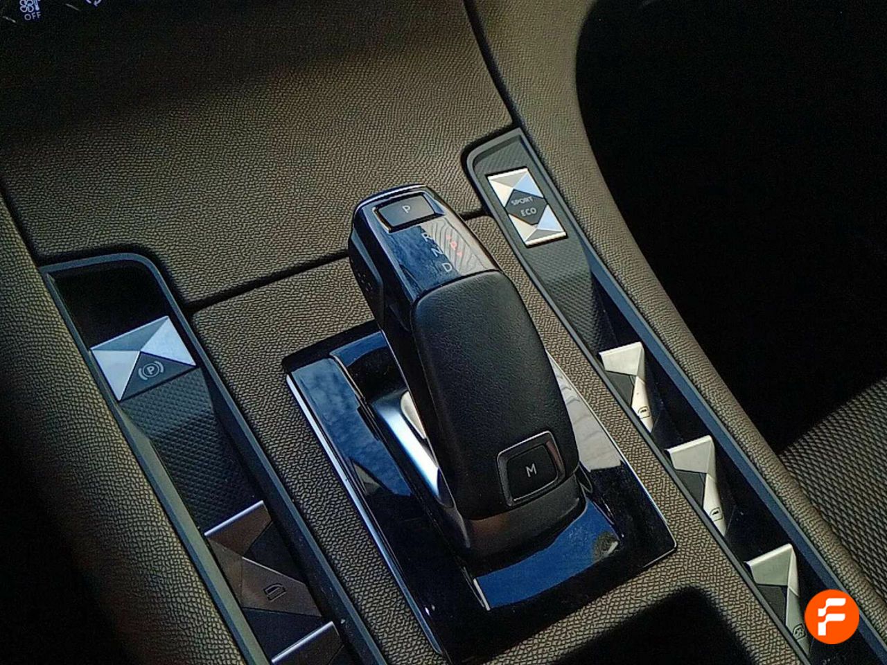 Foto DS Automobiles DS 7 22