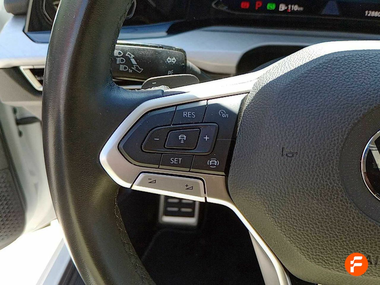 Foto Volkswagen Golf 13