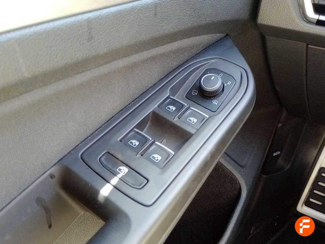 Foto Volkswagen Golf 26