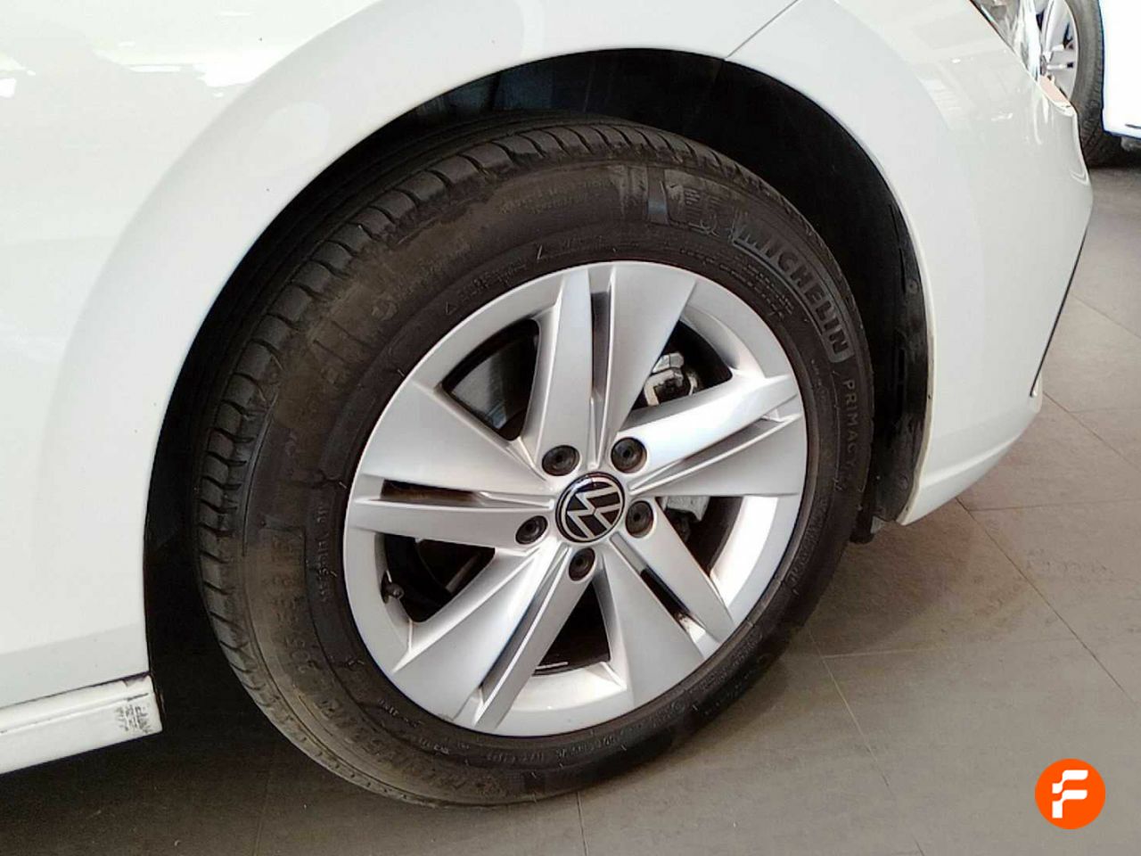 Foto Volkswagen Golf 31