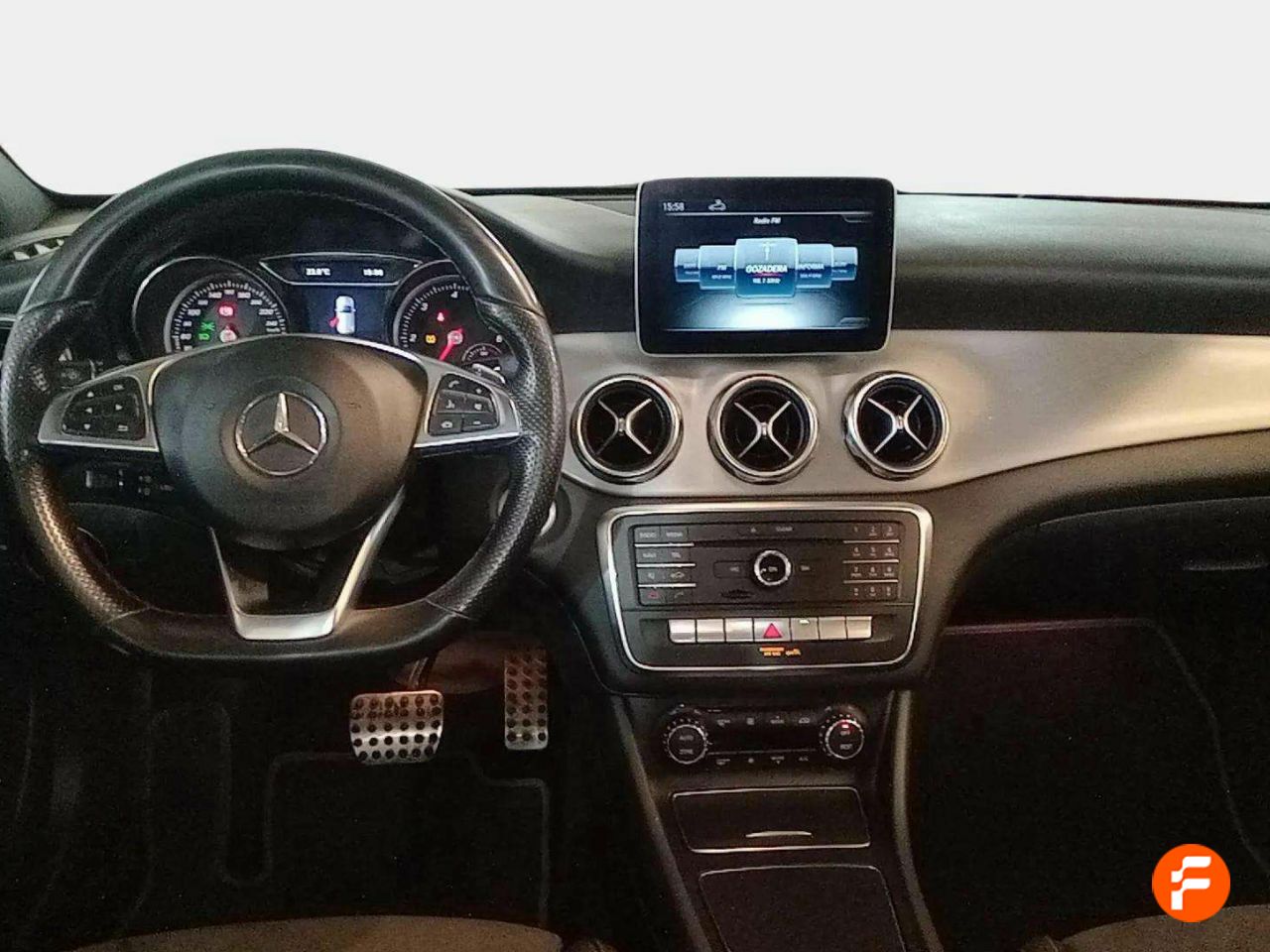Foto Mercedes-Benz Clase GLA 8