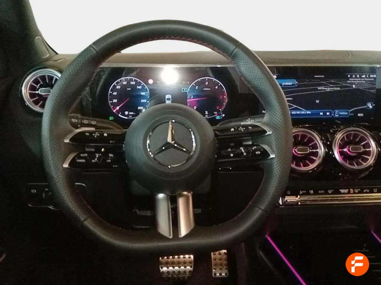 Foto Mercedes-Benz Clase GLA 11