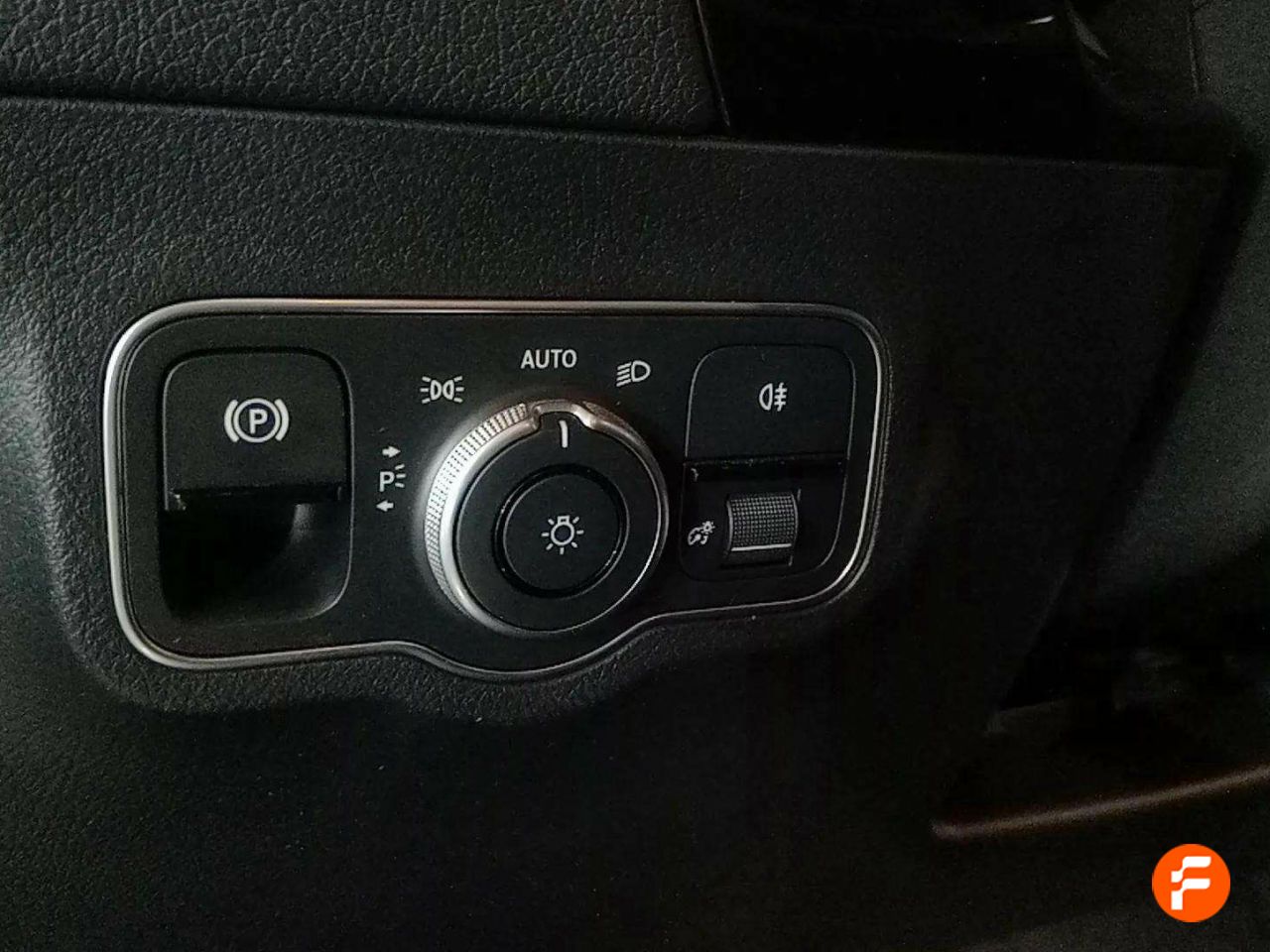 Foto Mercedes-Benz Clase GLA 20