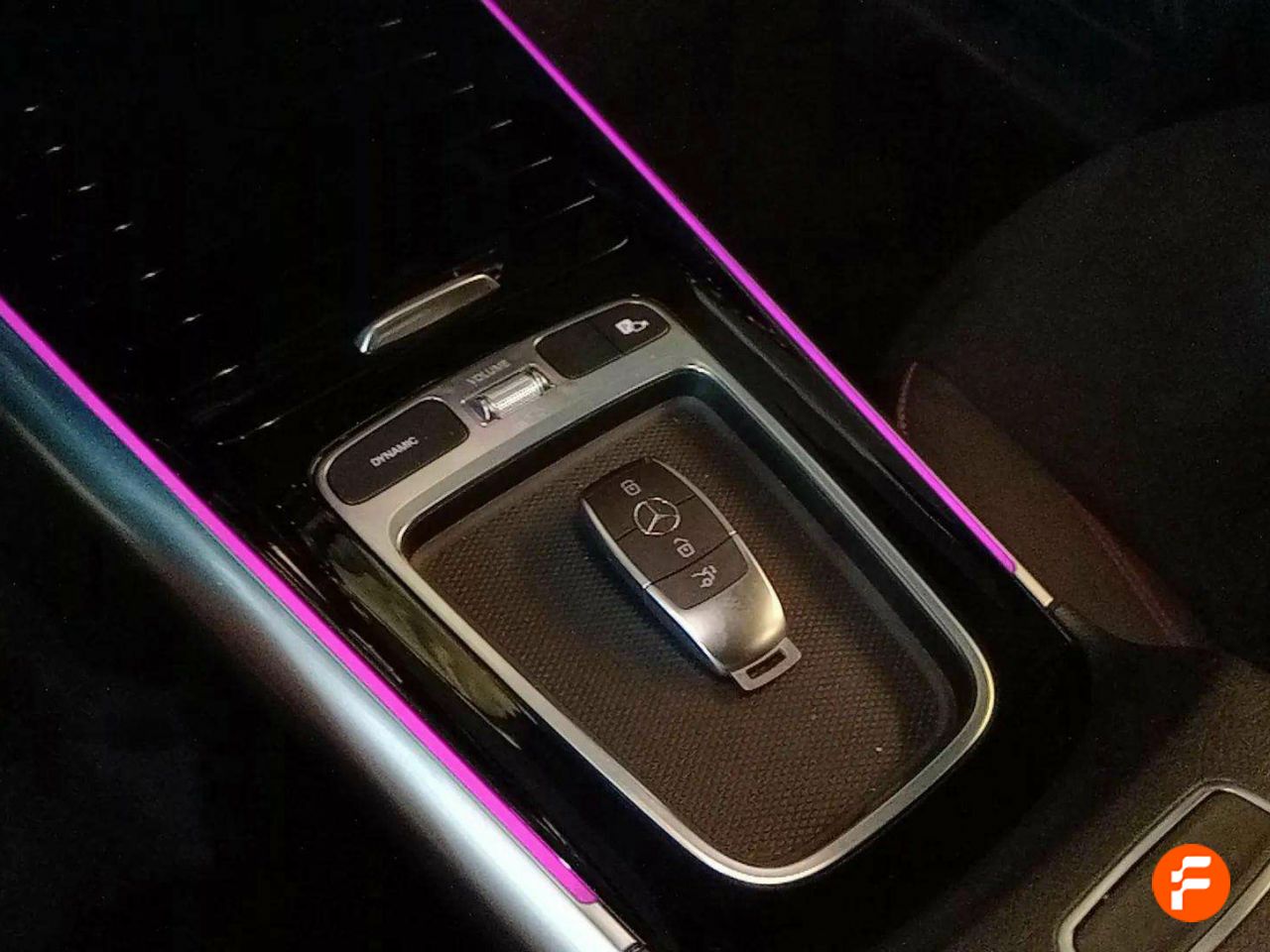 Foto Mercedes-Benz Clase GLA 24