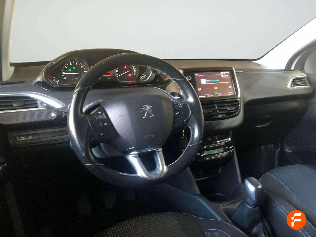 Foto Peugeot 208 5