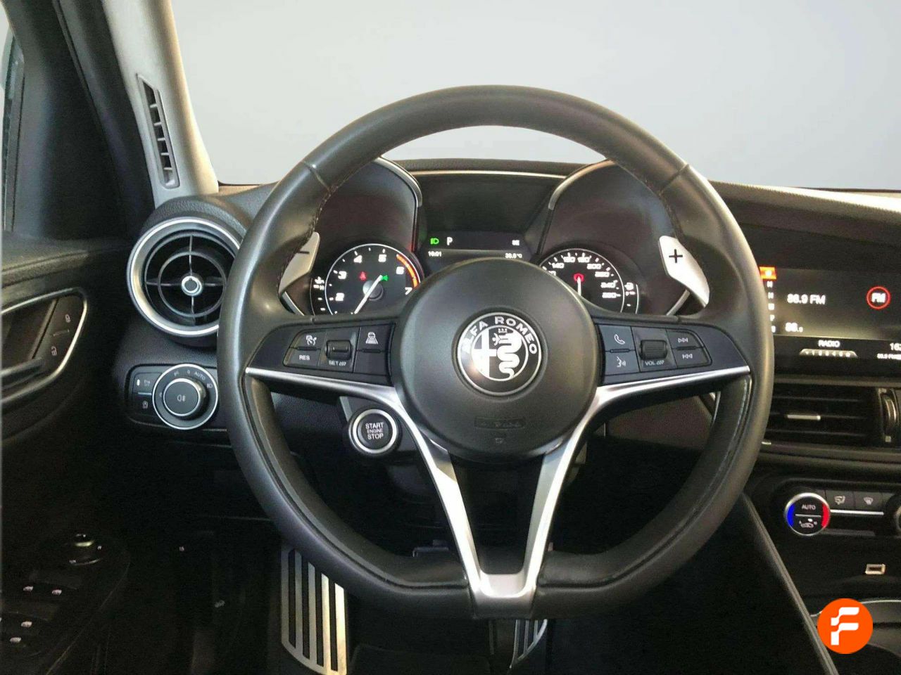 Foto Alfa Romeo Giulia 9
