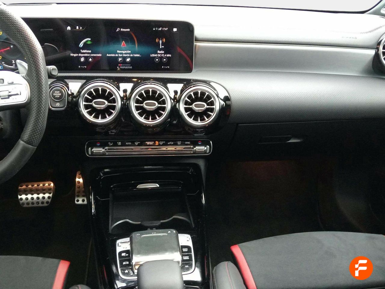 Foto Mercedes-Benz Clase CLA 11
