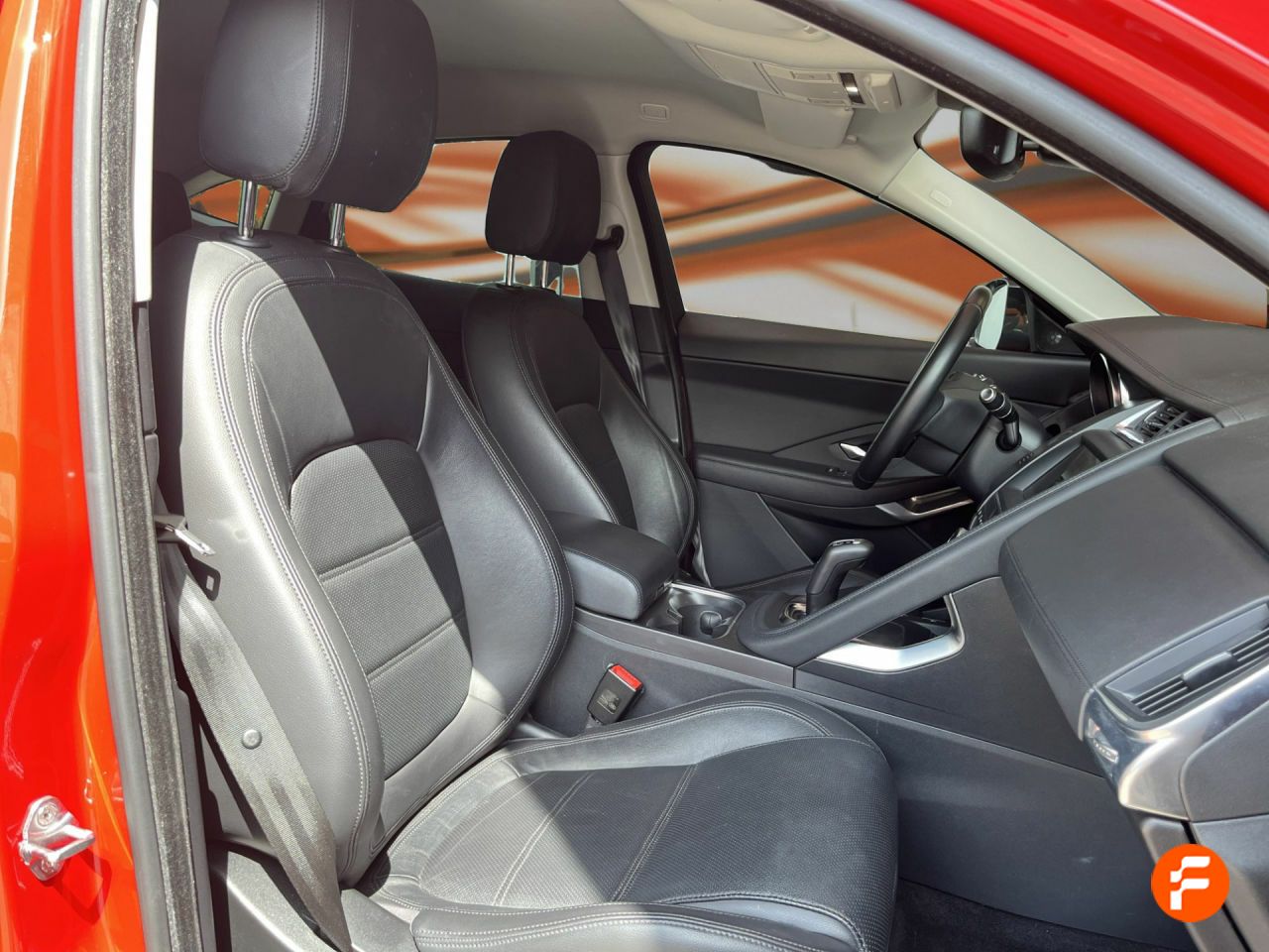 Foto Jaguar E-Pace 16