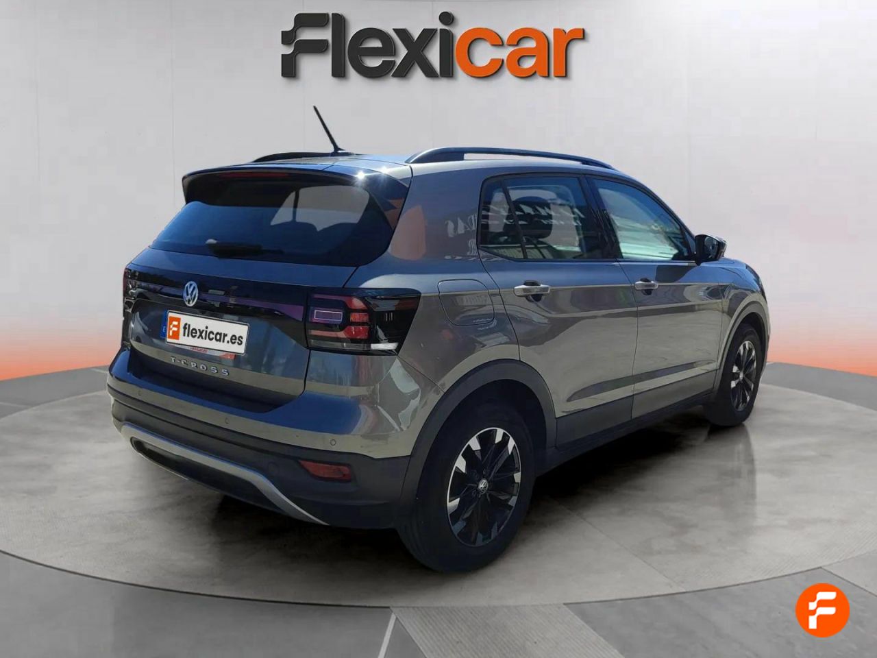 Foto Volkswagen T-Cross 9